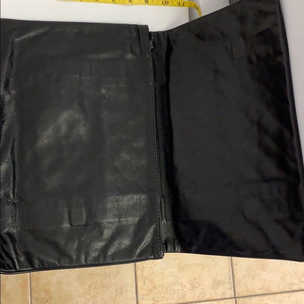 Black leather clutch - Picture 4 of 6